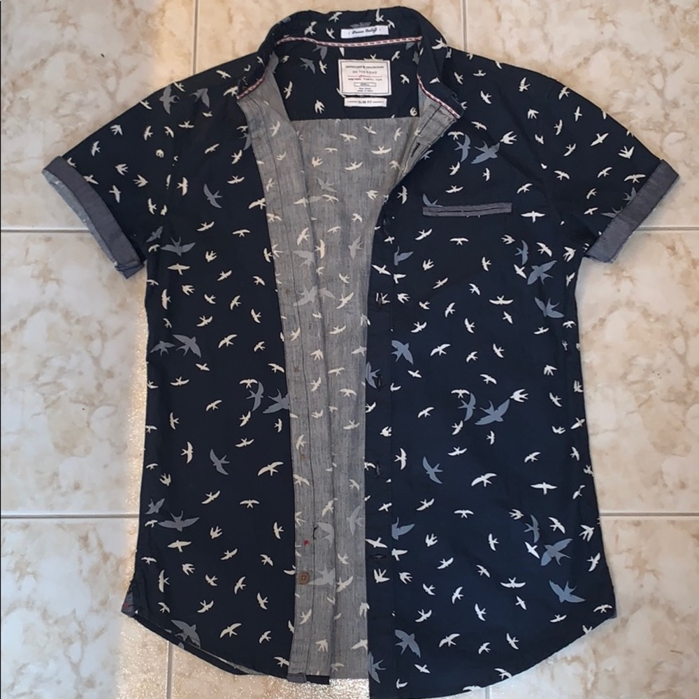On The Road Short Sleeve Shirt Size S